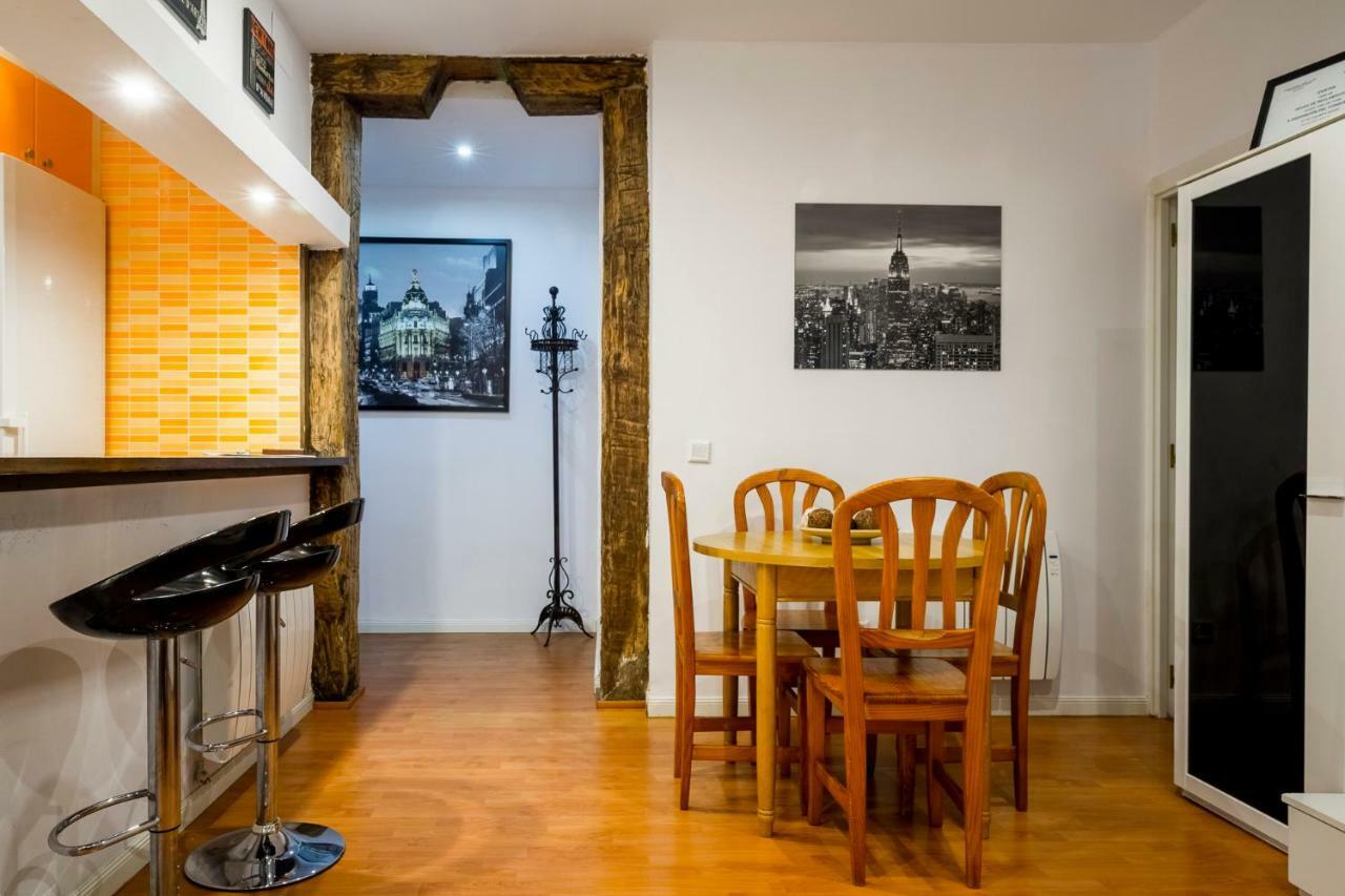 Colegiata Lejlighed Madrid Eksteriør billede